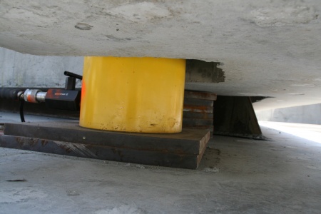 Shims beneath cylinders アプリケーション