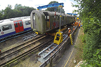 Removal of Decommissioned London Tube Trains with a Hydraulic Gantry