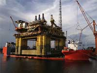 Synchronous Lift System Launches 43,000 ton Offshore Oil Platform